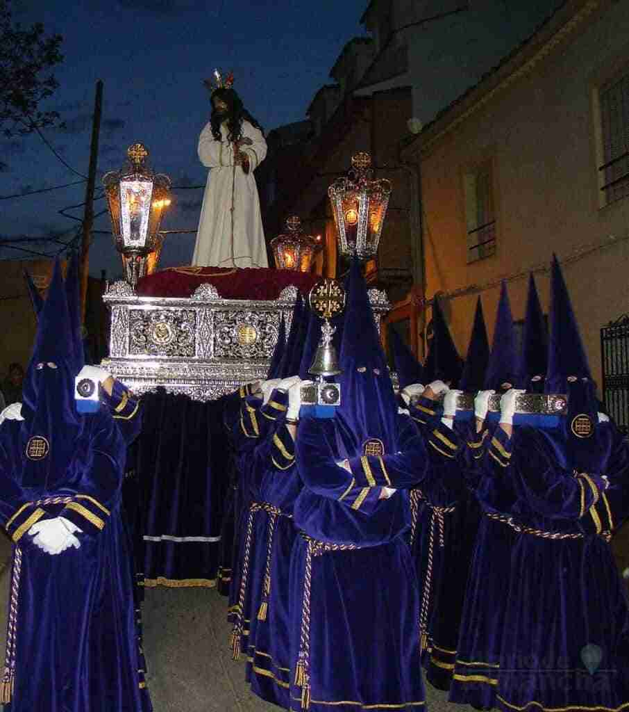 La Procesión de la Campaná despierta en la madrugada al pueblo de Quintanar 5