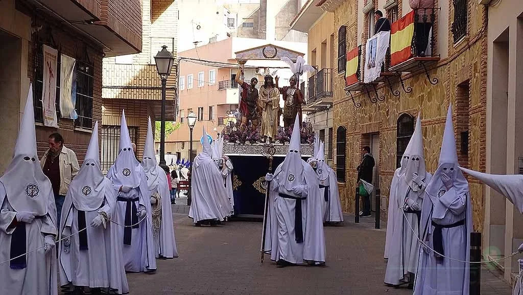 La Procesión de la Campaná despierta en la madrugada al pueblo de Quintanar 7