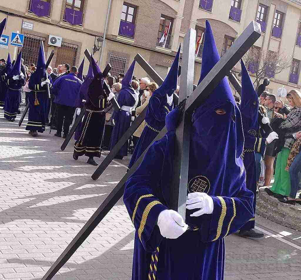 La Procesión de la Campaná despierta en la madrugada al pueblo de Quintanar 9