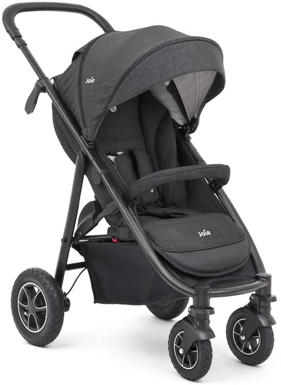 8 sillas de paseo ligeras para llevar a tu bebé cómodo y seguro 3