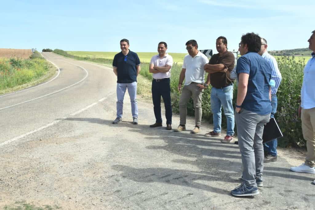 carretera entre villarejo de las fuentes y fuentelespino de haro cuenca