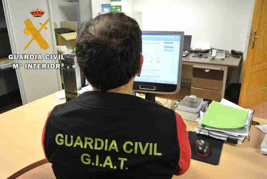 Guardia Civil de Toledo desarticula una red de estafas con criptomonedas que usaba "mulas bancarias"
