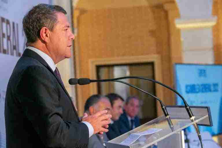 Un nuevo paquete de ayudas de 8 millones de euros permitirá que el 95% de los polígonos de C-LM cuenten con fibra óptica