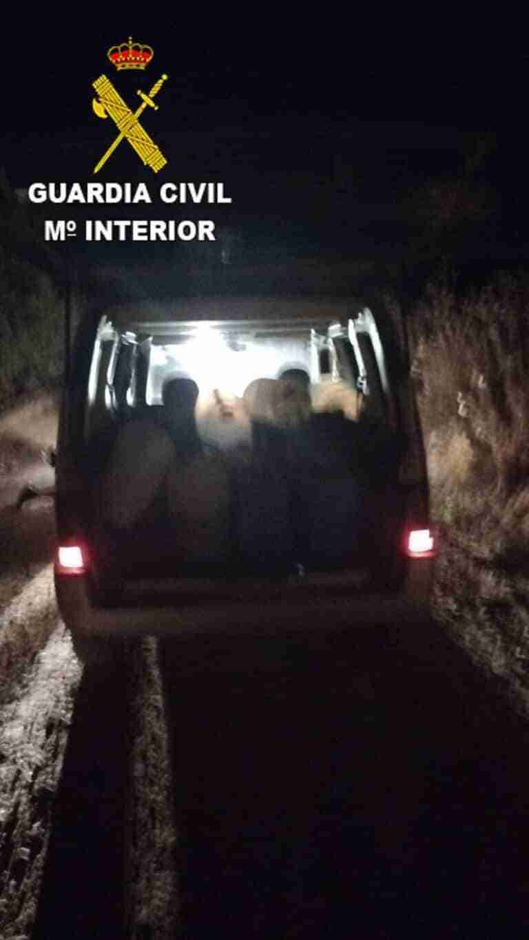 Detienen a dos hombres que habían sustraído 100 litros de gasoil en la localidad toledana de Añover de Tajo