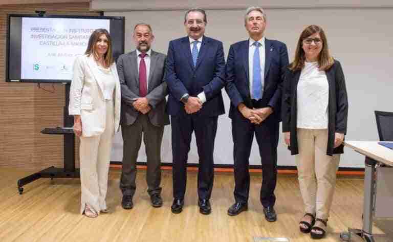 Echa a andar el Instituto de Investigación de Castilla-La Mancha con el acto de la firma de su constitución