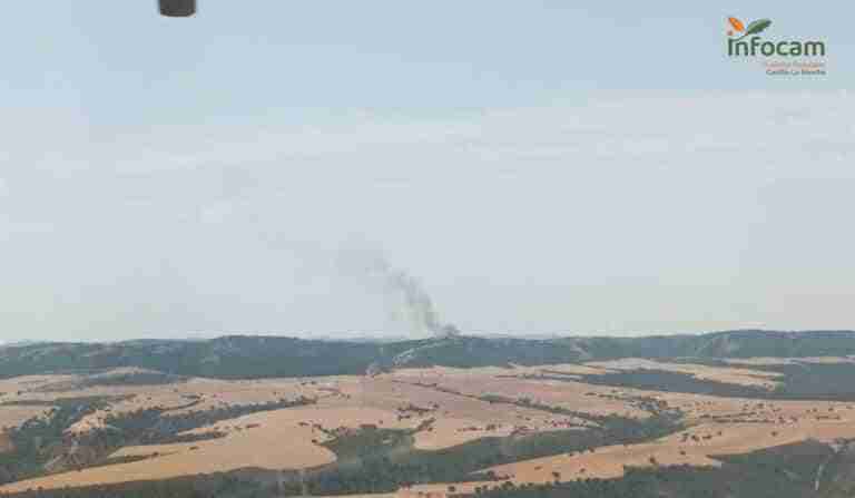 El incendio de Puebla de Don Rodrigo (Ciudad Real) pasa a nivel 0 pero aún no ha sido dado por controlado