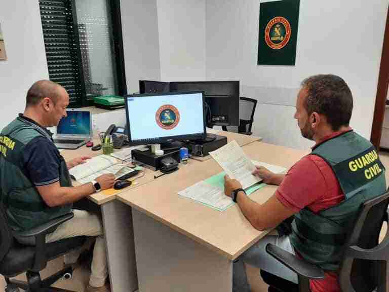 Investigan a un acusado de 14 delitos de estafa, algunos en Albacete, por la venta de entradas por Internet