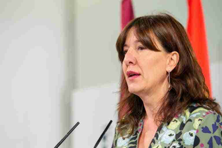 Junta dice que es "falso" que no pague ayuda a domicilio y admite retrasos en firma de convenios por cuestiones técnicas