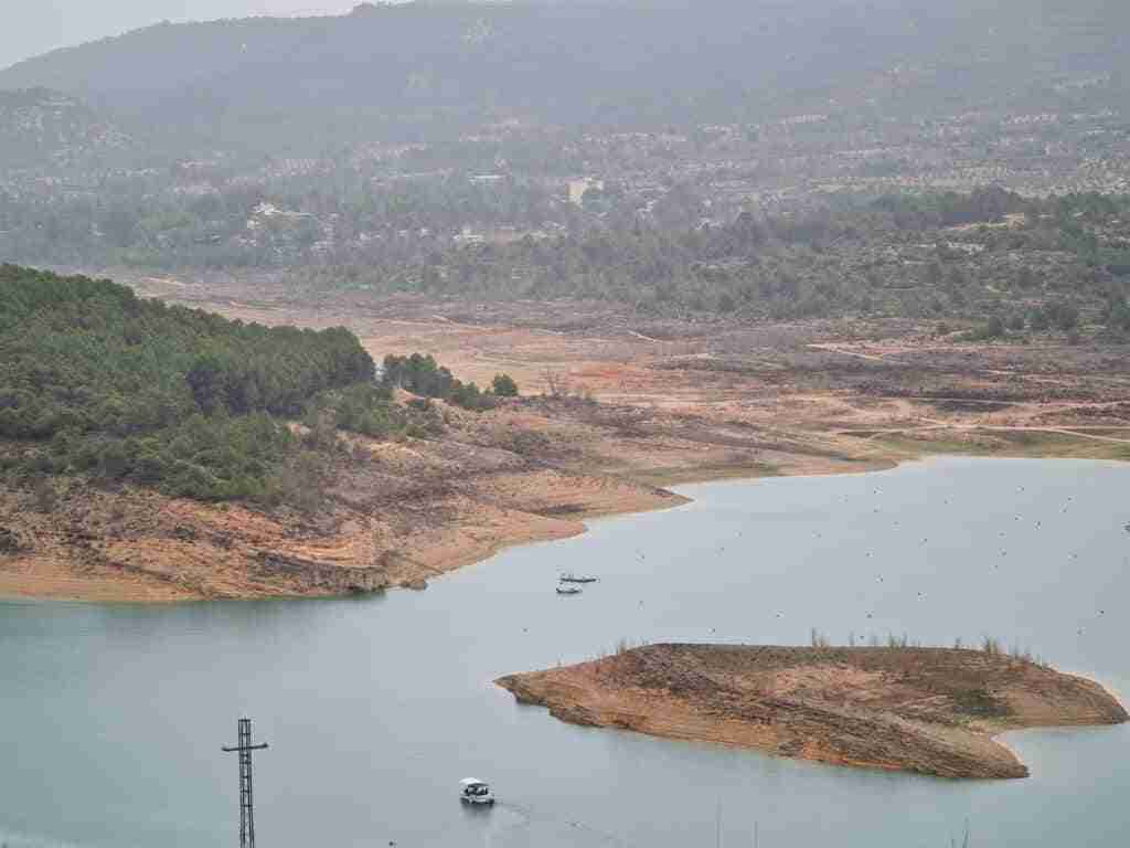 La temporada veraniega arranca sin problemas de abastecimiento de agua por cisternas en ningún municipio ribereño