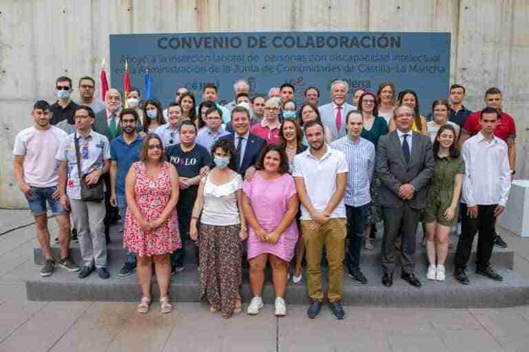 Las 65 personas con discapacidad intelectual que han opositado en el turno independiente se incorporan ya a sus puestos