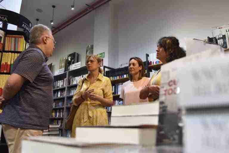 Picazo (Cs) se reúne con los libreros de C-LM y reclama garantizar la gratuidad de libros de texto el próximo curso