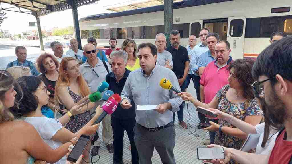 Pueblos con el tren se plantea judicializar el cierre de la línea Aranjuez-Cuenca-Utiel y anuncia manifestación