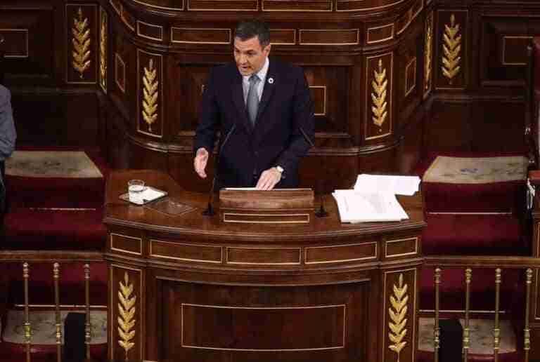 Sánchez anuncia que se bonificará el 100% de los abonos de Cercanías, Rodalies y media distancia de Renfe
