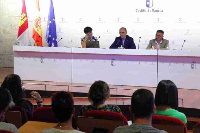 Sanidad presenta una campaña de prevención de infecciones de transmisión sexual centrada en redes sociales