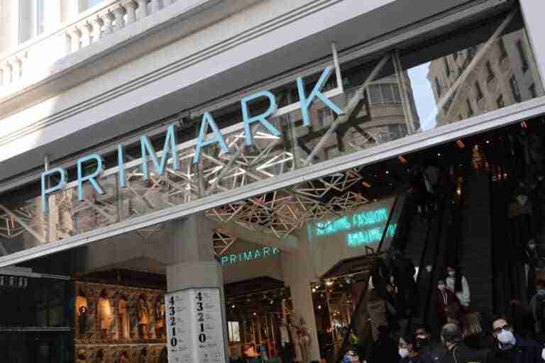 Ayuntamiento colaborará con Primark en seleccionar plantilla de la tienda en Toledo, que tendrá entre 60 y 80 personas