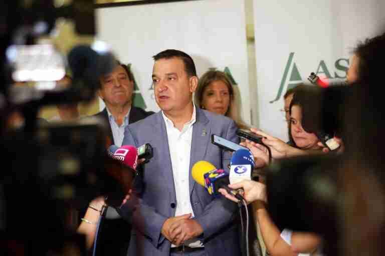 C-LM reivindica una vendimia rentable para todos y augura que "va a ser así"