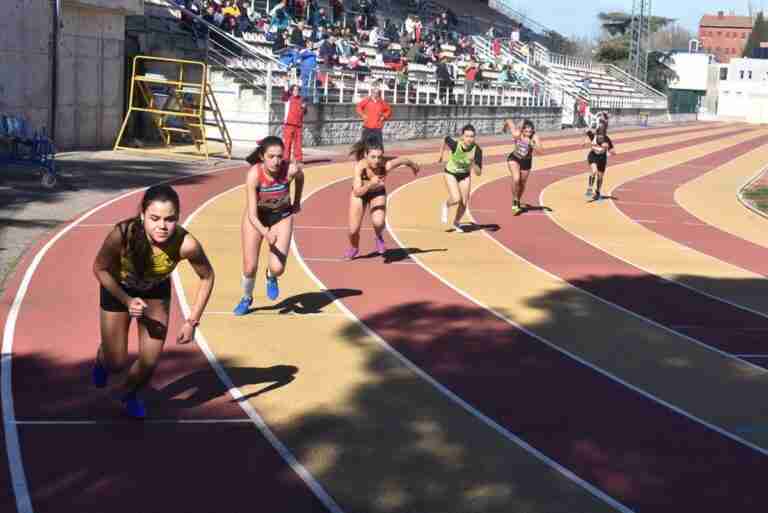 Ciudad Real mejorará con 1 millón de euros un campo de fútbol y la pista de atletismo del polideportivo Rey Juan Carlos