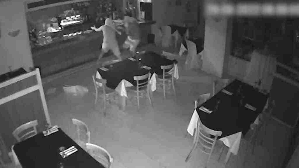 Dos detenidos por robo con fuerza en un bar de Azuqueca de Henares del que se llevaron la caja registradora