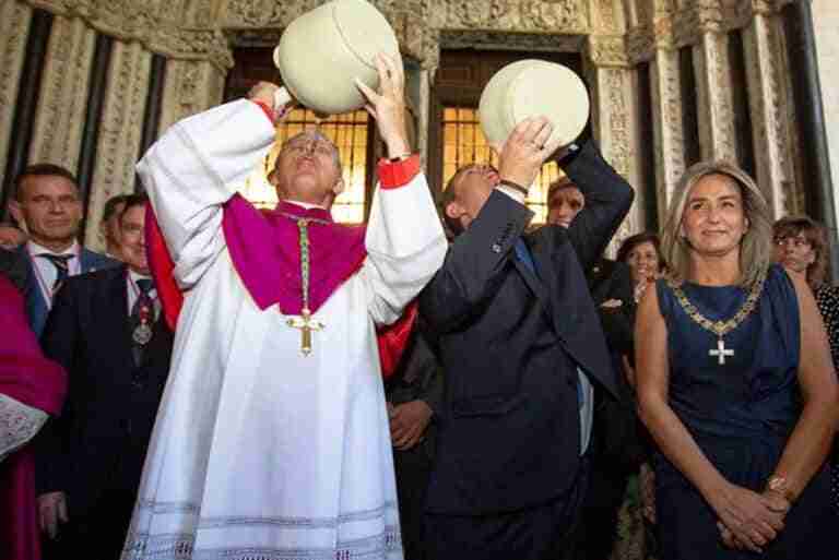 García-Page asistirá el próximo lunes en la catedral a la tradicional misa del Sagrario, patrona de Toledo