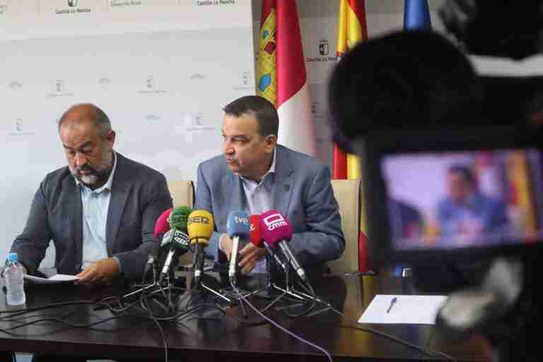 La tubería manchega y la mejor gestión en la viña ahorrarían 67 hm3 al año en CLM cuando esté a pleno rendimiento