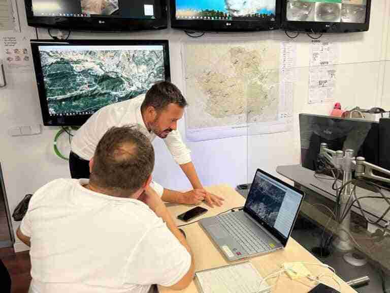Los trabajos en el fuego de Riópar dan resultado, se rebaja a nivel 1 y la UME se retira de la zona