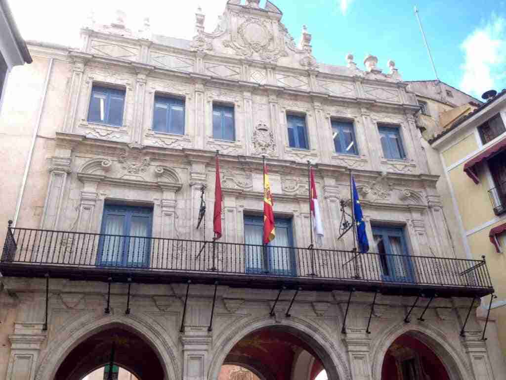 Última Junta de Gobierno de Cuenca aprueba una cesión para un centro de mayores en Las Quinientas y el plan de fiestas