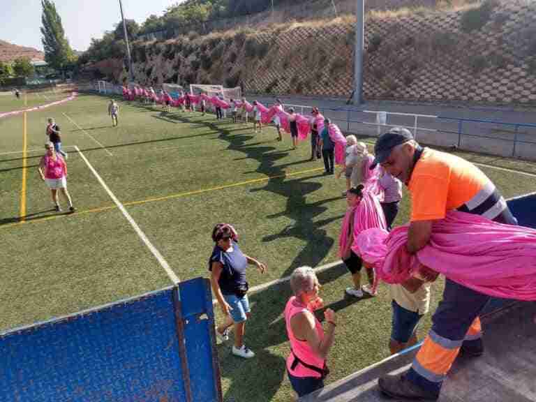 Un gran lazo rosa de 5.000 metros cuadrados optará al Guinness el 8 de octubre en Las Tetas de Viana (Guadalajara)