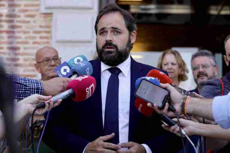VÍDEO: Núñez lamenta que las Cortes "no estén abiertas" frente a un Congreso que sí debate decreto de ahorro energético