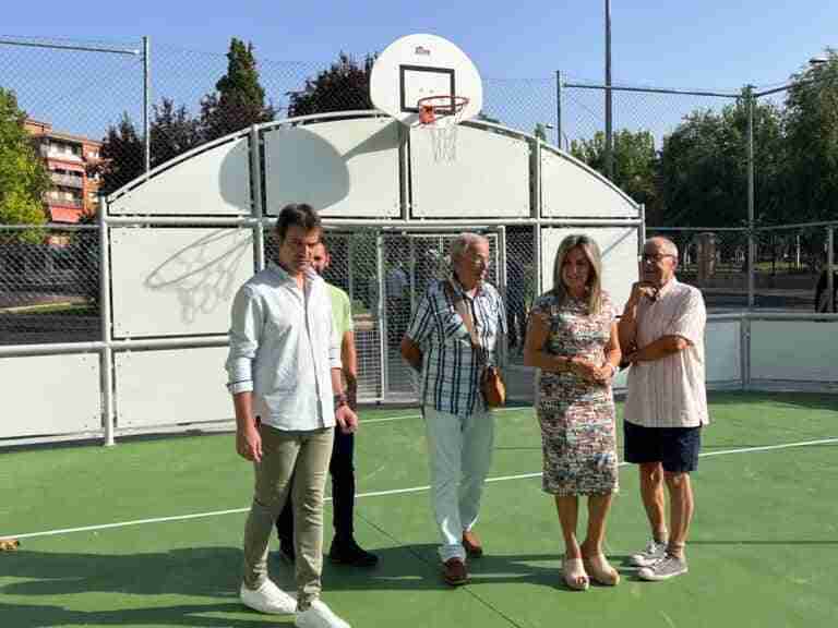 Vecinos de Palomarejos piden a Tolón vivienda para jóvenes en el barrio, que ha perdido el 30% de población
