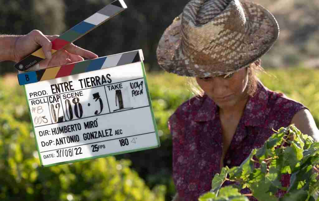 Arranca el rodaje de 'Entre Tierras', la nueva serie de Megan Montaner para Antena 3 que se grabará en C-LM y Almería