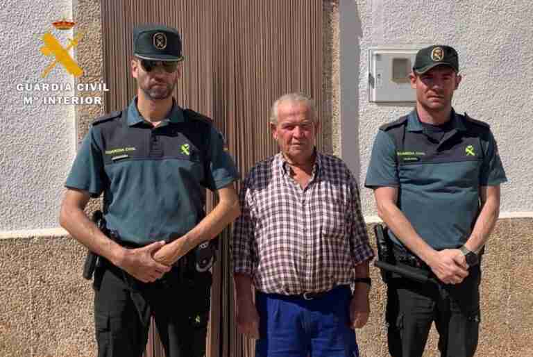 Auxilian a un varón que quedó atrapado tras un accidente de moto en Albacete y estuvo 10 horas desaparecido