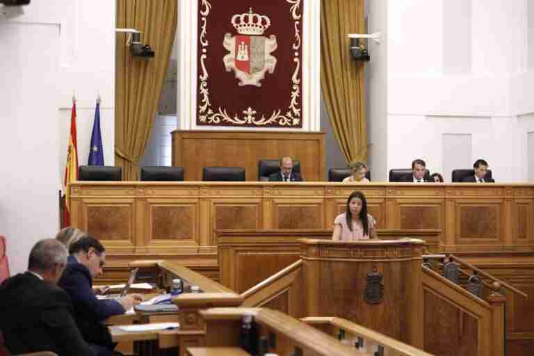 C-LM admite demora de 11 días en tramitación de dependencia pero destaca 85% más de beneficiarios frente a 2015