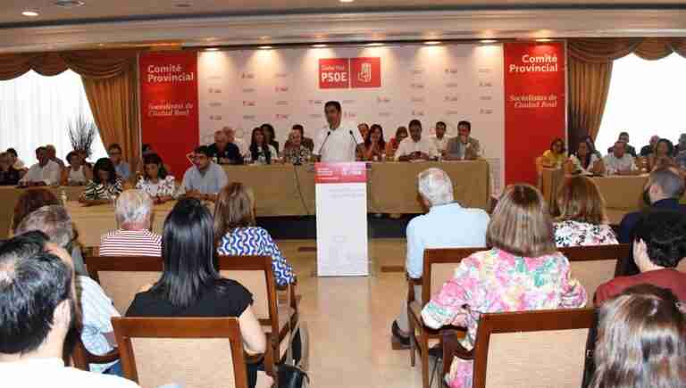El 99% de los candidatos de PSOE en municipios de la provincia de Ciudad Real "van a repetir", según Caballero