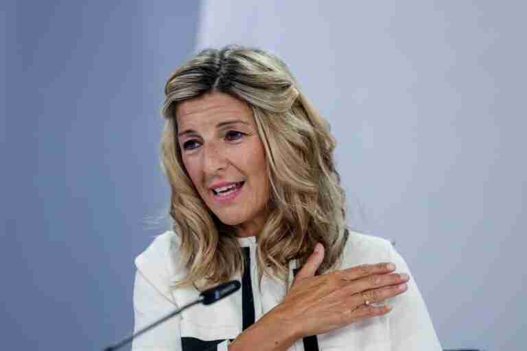 El Gobierno aprueba el derecho al subsidio por desempleo de las empleadas del hogar: "España es un país mejor"