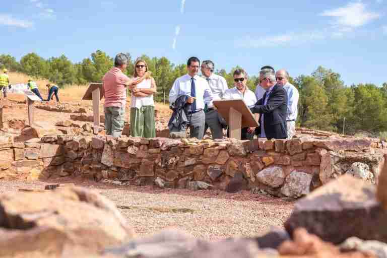 El alcalde de Valdepeñas celebra la declaración del Cerro de las Cabezas como Parque Arqueológico