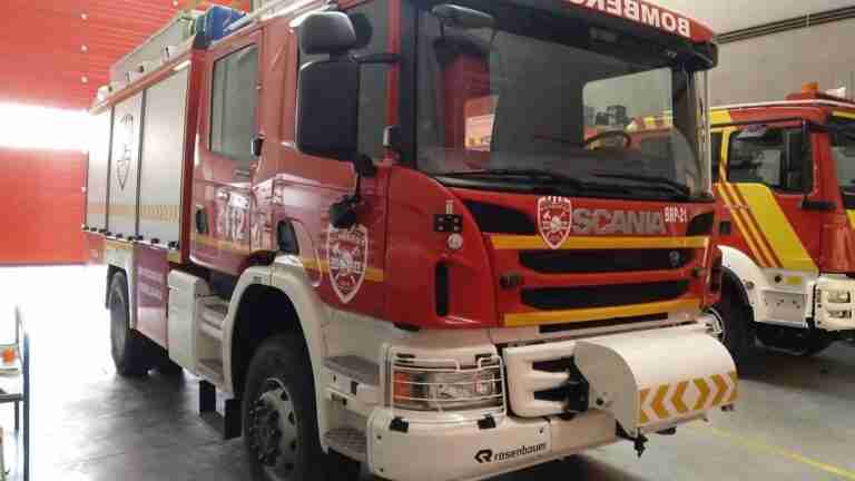 Extinguido el incendio en una fábrica de piensos de Albolleque (Guadalajara) que se ha saldado sin heridos