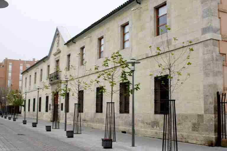 La UCLM cerró el pasado curso con beneficios de 14,2 millones frente a los 16,1 millones de déficit del curso anterior