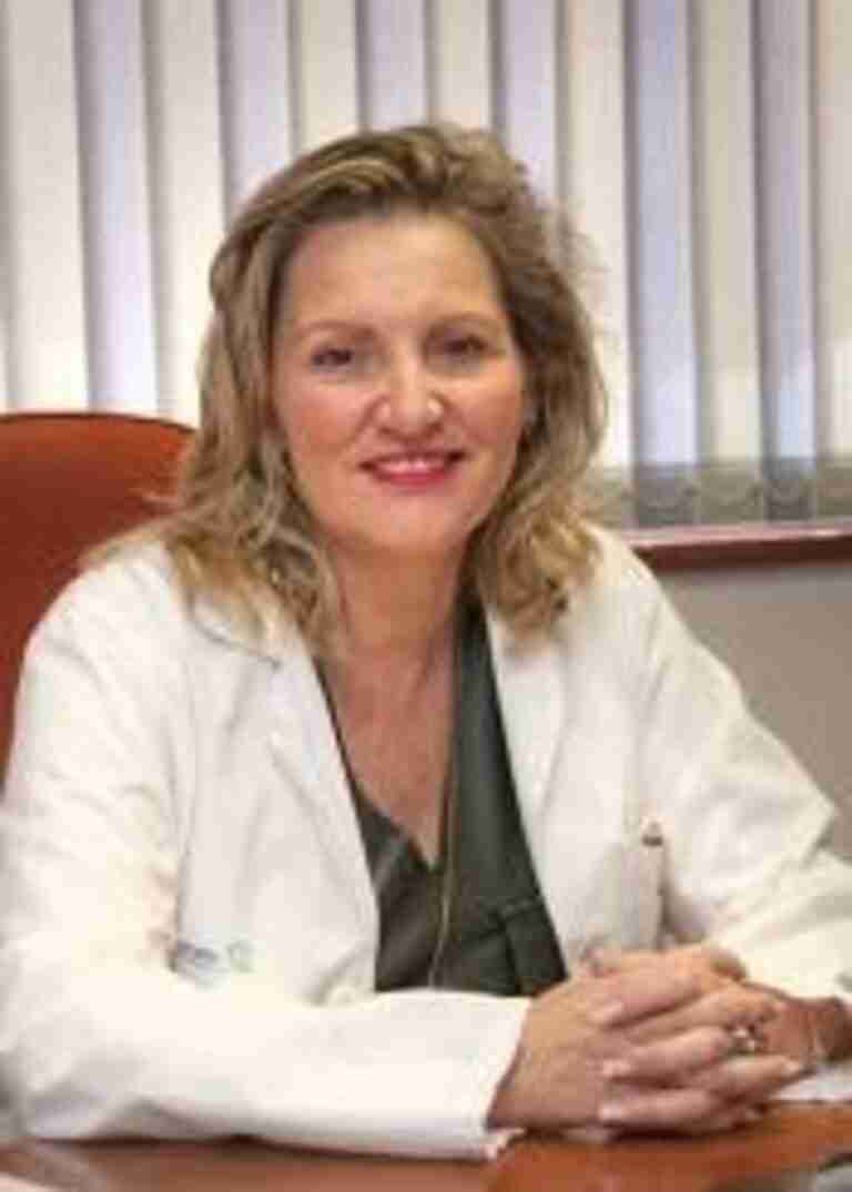 María Ángeles Martín, nueva directora general de Atención Primaria del Sescam en sustitución de Julio Dámaso Cuevas