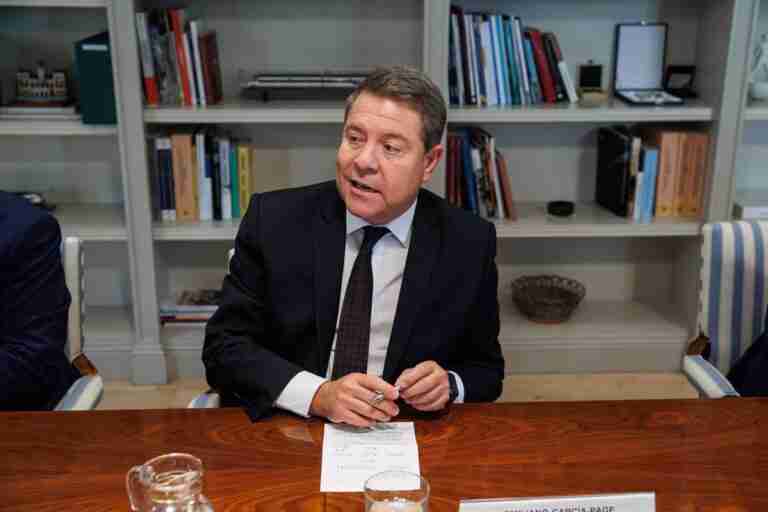 Page insiste en que PSOE debe buscar la mayoría y no ofrecer al electorado "repetir el puzle" con Unidas Podemos