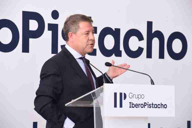 Page ironiza sobre propuesta de Núñez para festejos populares: "Dice que quitemos impuestos y que paguemos la verbena"