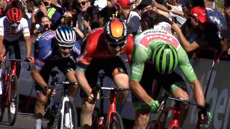 Talavera se vuelca con La Vuelta en una etapa en la que Pedersen se corona como rey del sprint con su tercera victoria