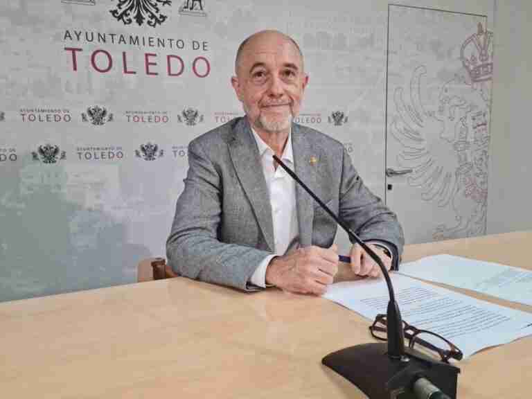 Toledo busca trabajador social, periodista, profesor de inglés, mecánico, carpintero y 13 auxiliares administrativos