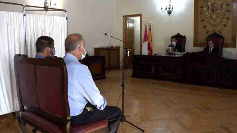 Trib.- Acusados de planear secuestro de una mujer para violarla y matarla acusan a un testigo de idear hechos