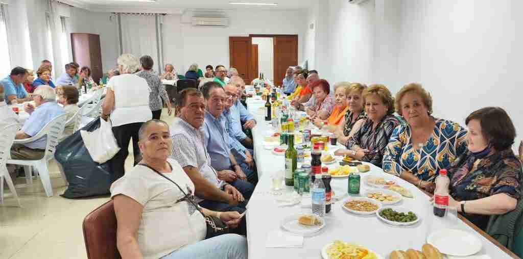 Merienda de confraternidad de la ‘Asociación de Jubilados Salvador del Mundo’ de Calzada de Calatrava 5