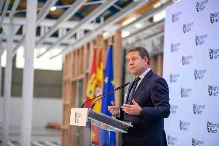 VÍDEO: CLM aprobará 104 millones para pagar la electricidad de su sistema sanitario, que procederá de fuentes renovables