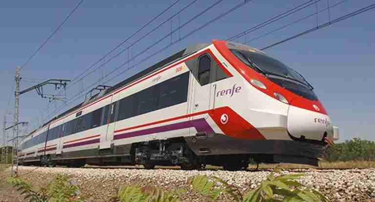 El Gobierno extiende a 2023 la gratuidad de trenes de Cercanías y Media Distancia para pasajeros recurrentes
