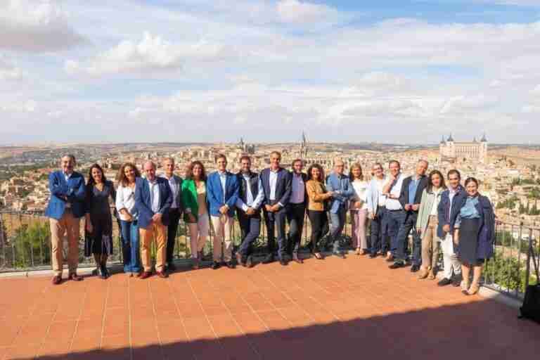 Junta insta a directivos sanitarios a trabajar para poder abordar el envejecimiento y la cronicidad en los pacientes