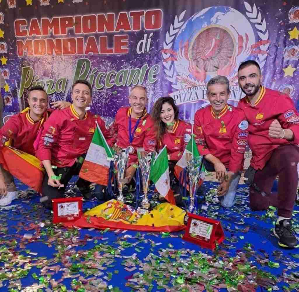 La Selección Española de Pizzeros, capitaneada por Jesús Marquina, triunfa en el Mundial de Pizza Picante con 5 premios