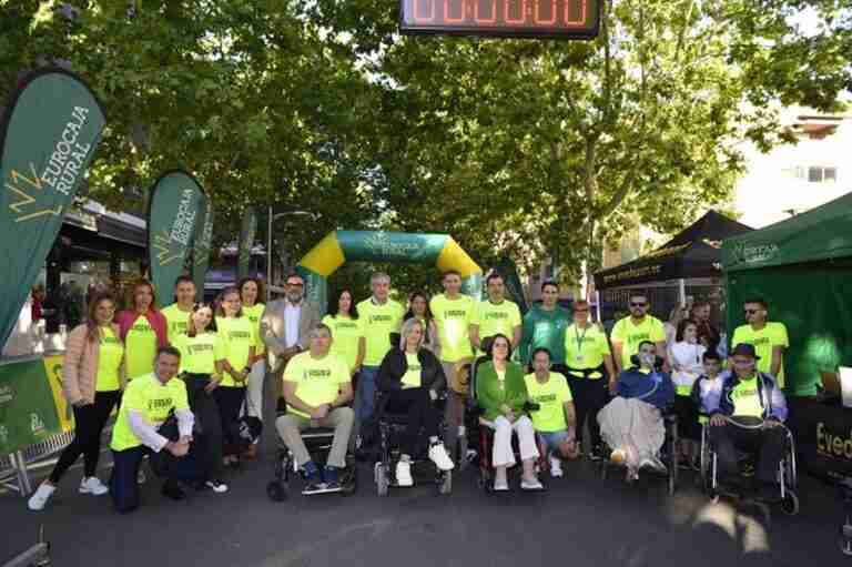 Más de 2.500 participantes se solidarizan contra la ELA en la X 'Carrera Solidaria' de la Fundación Eurocaja Rural