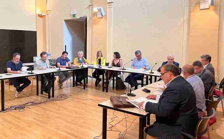 Técnicos aconsejan no intervenir en la isla del Tajo de Toledo tras el fuego del verano, pues hay regeneración natural